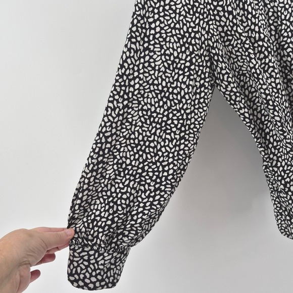 Talbots Plus 2X Black White Abstract Print Wrap Tie Waist Blouse Long Sleeve Top - Picture 4 of 14